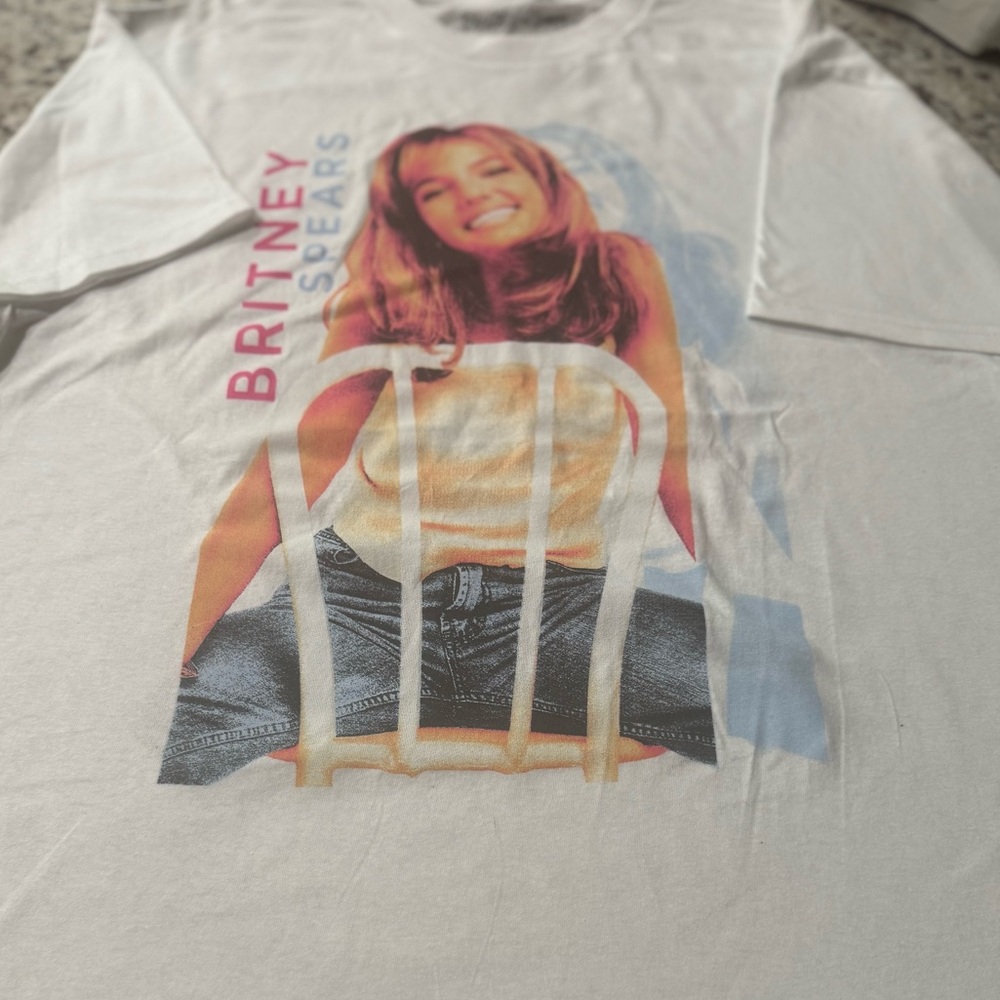2021 Britney Spears T shirt size Large